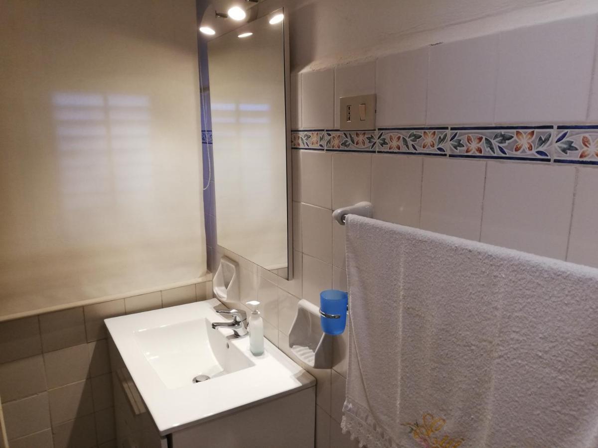 Charming Apartment In Mondello Palermo Bagian luar foto